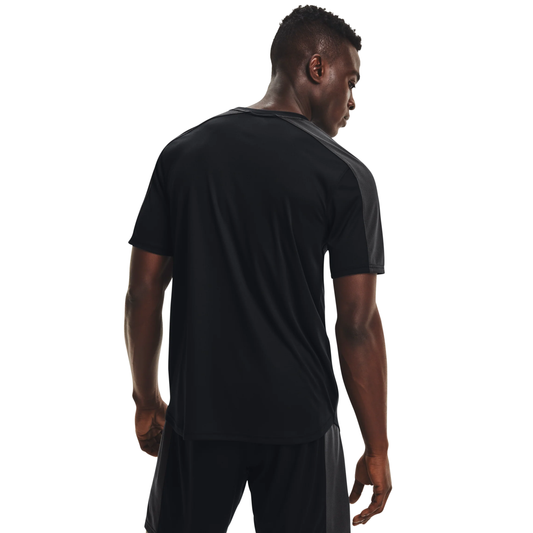 UNDER ARMOUR CHALLENGER TRAINING SHORT SLEEVE TOP MENS