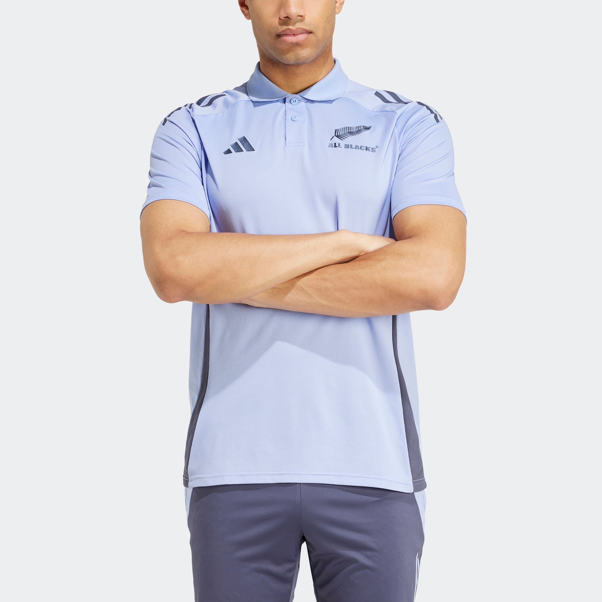 IX0714_4_APPAREL_On-