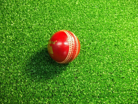 ADMIRAL CLUB CRICKET BALL RED