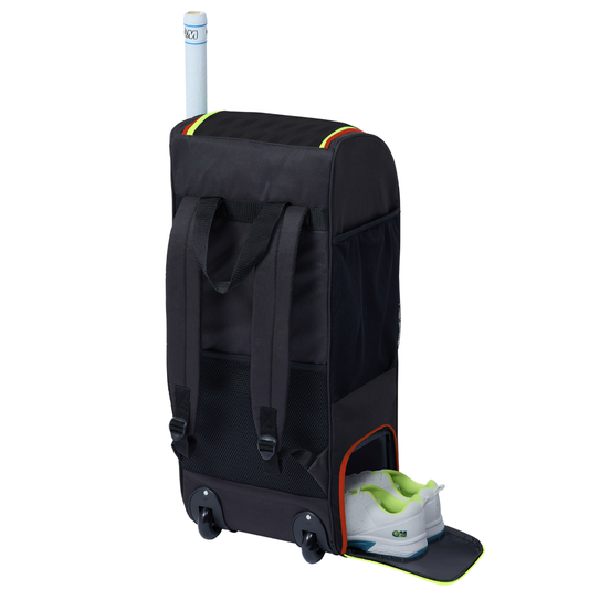 GUNN & MOORE RIVAL WHEELIE DUFFLE CRICKET BAG