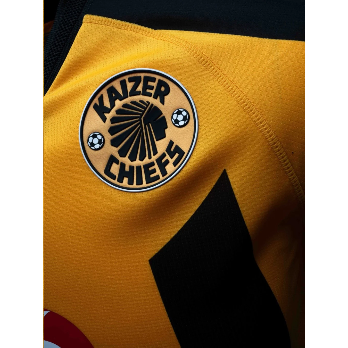 KAPPA KAIZER CHIEFS KOMBAT HOME JERSEY 24/25 KIDS – Poobie Naidoo's